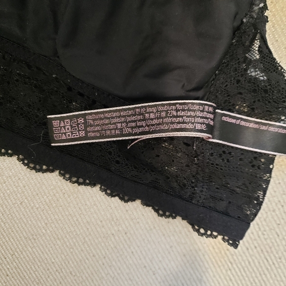 Victoria's Secret Black Lace Floral Bralette Size S - Picture 6 of 6
